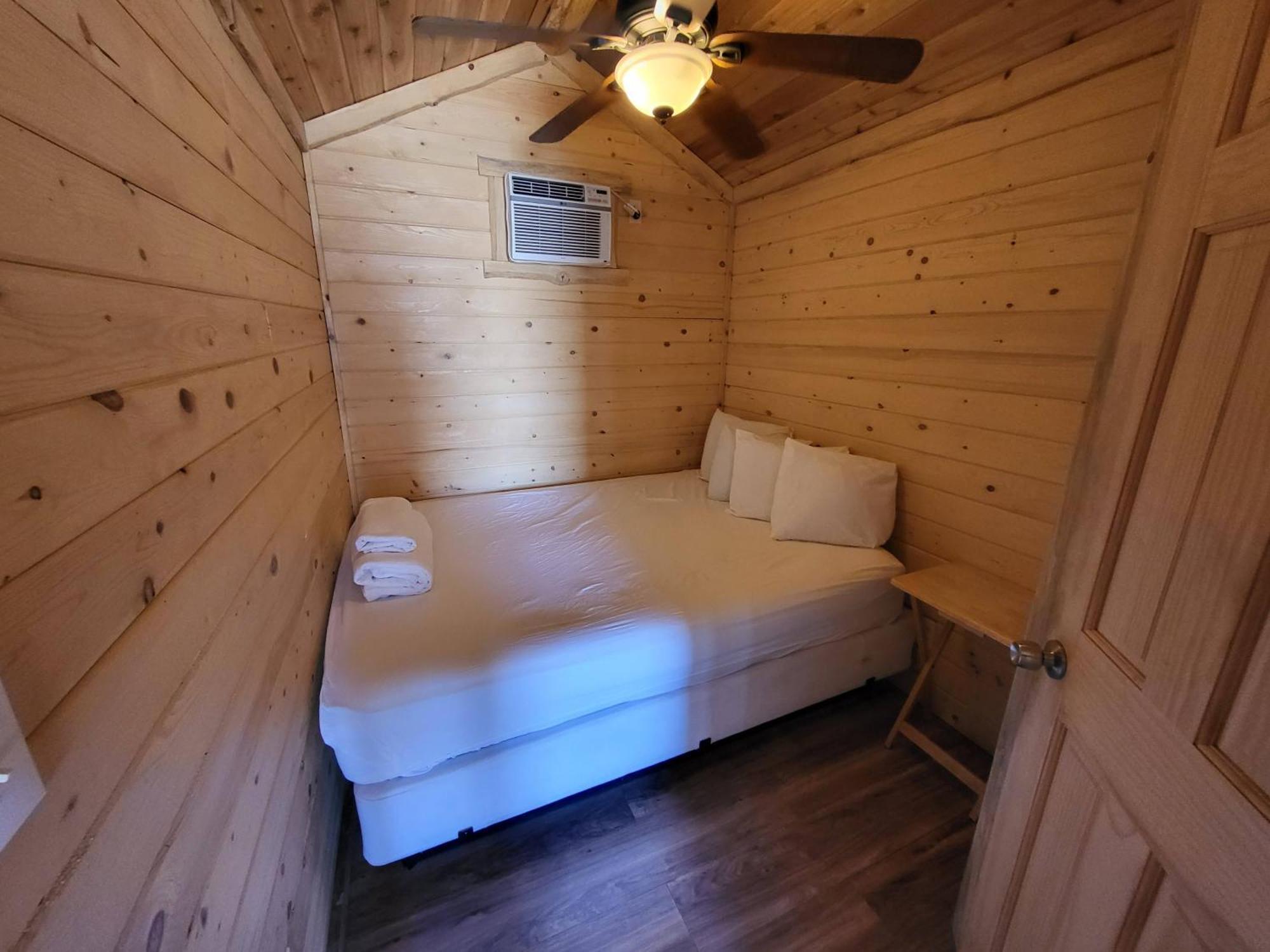 Panamint Springs Motel & Tents Phòng bức ảnh